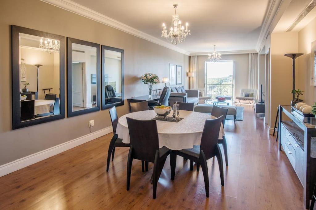 Cape Royale I Whosting Apartment Cape Town Exterior photo